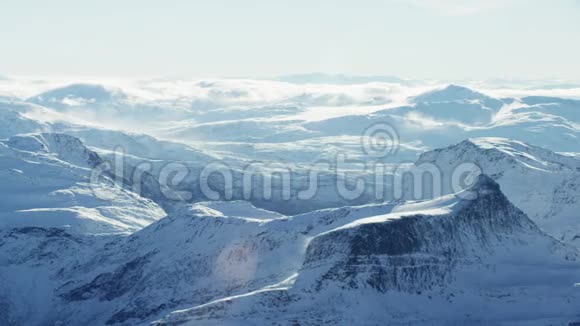 北极北部的山峰视频的预览图