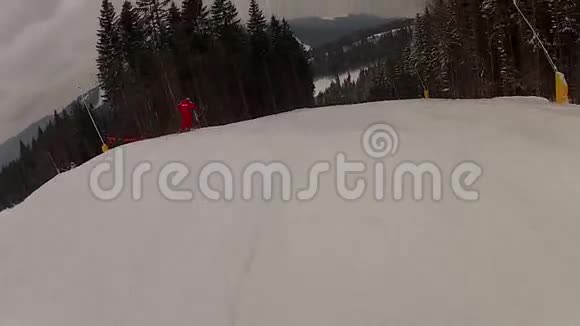 去布科维尔滑雪场视频的预览图