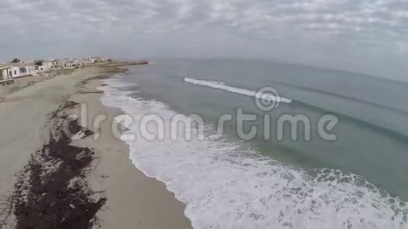 玛洛卡航空公司滨海圣塞拉海滩视频的预览图