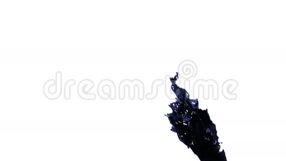 深蓝色的油漆溅在空中3D渲染运动元素设计现实动画阿尔法面具使用卢马哑光视频的预览图