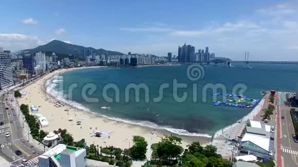 阳光夏日广加里海滩釜山韩国亚洲视频的预览图