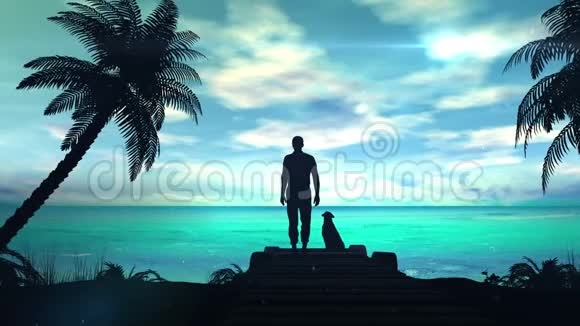 一个孤独的人带着狗看着绿色的海洋视频的预览图