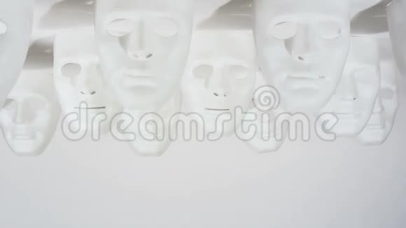 狂欢节白色面具运动概念视频的预览图
