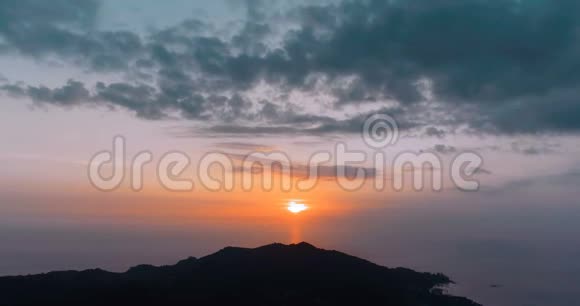 日落过海山视频的预览图