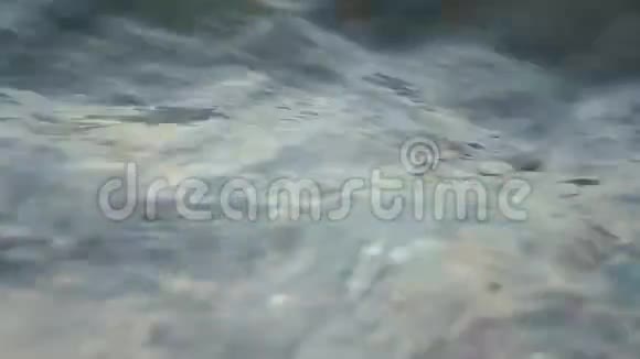 海滩小波浪视频的预览图