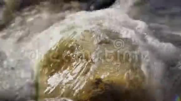 冬天的山河视频的预览图