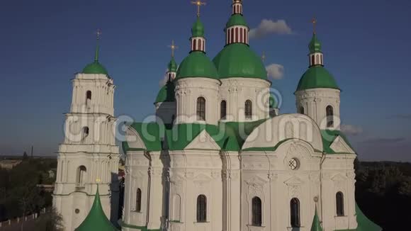 乌克兰切尔尼希夫地区Kozelets的圣诞圣母大教堂视频的预览图