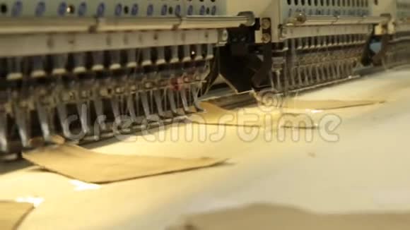 工业绣花缝纫机视频的预览图