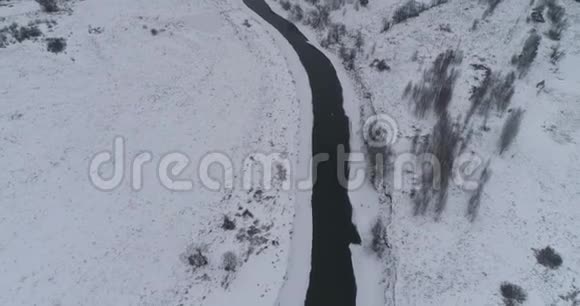冬季河流景观视频的预览图
