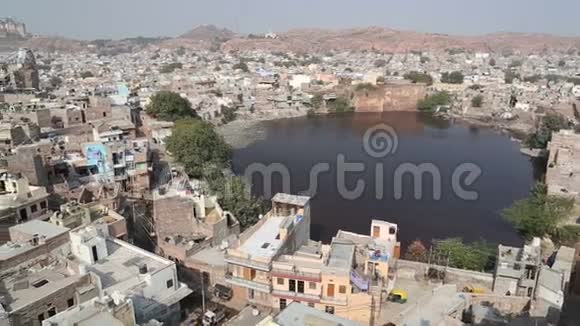 鸟瞰印度小镇乔德普尔视频的预览图