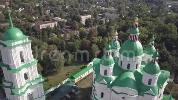 乌克兰切尔尼希夫地区Kozelets的圣诞圣母大教堂视频的预览图