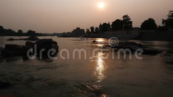 位于印度著名的旅游目的地中央邦奥克哈的塞纳塔夫视频的预览图