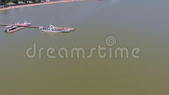 船在海上空中录像视频的预览图