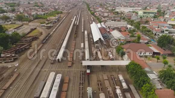 印尼泗水火车站视频的预览图