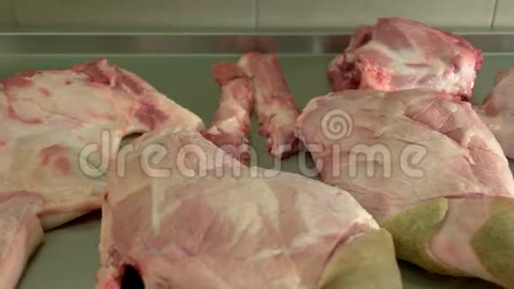 肉厂的生猪肉视频的预览图