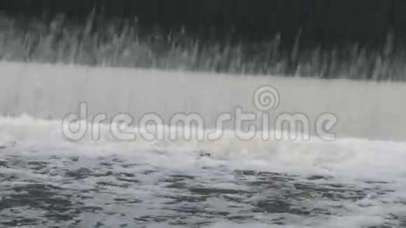 瀑布北美河景观视频的预览图