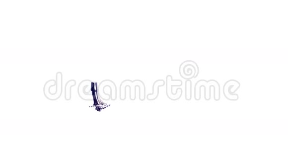 液体白金环的三维动画液体飞来飞去运动图形元素1孤立于白色背景视频的预览图