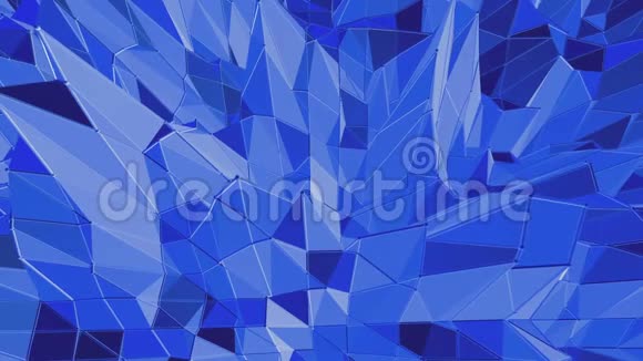 蓝色低聚摇摆表面作为凉爽的背景蓝色多边形的几何摇摆环境或脉动背景视频的预览图
