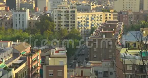 巴塞罗那卡塔洛尼亚2017年7月15日从山上看巴塞罗那夏日晴天视频的预览图
