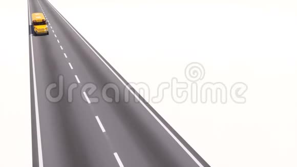 黄色美国校车在高速公路上行驶视频的预览图