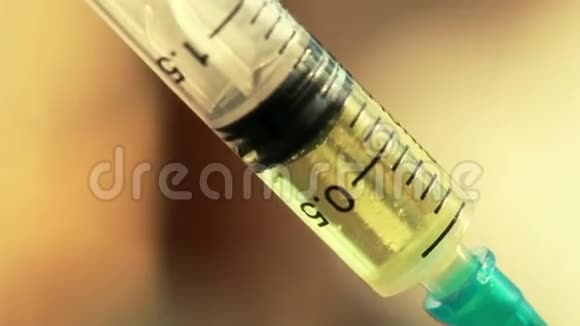 注射器与药物的全高清视频视频的预览图
