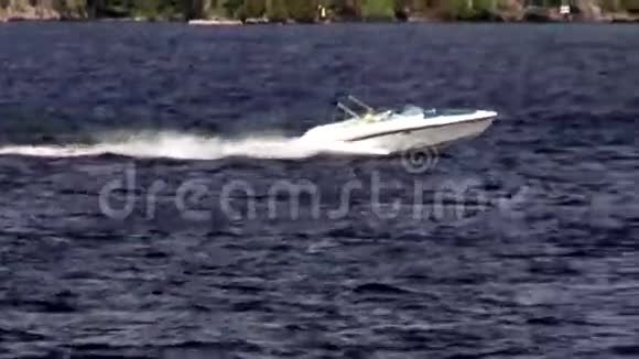 快艇动力艇摩托艇视频的预览图