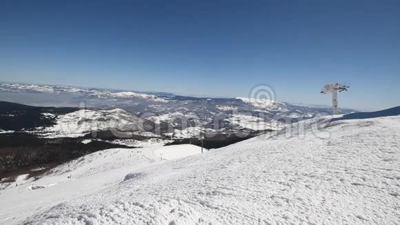 比杰拉斯尼卡山上的冬季景观视频的预览图