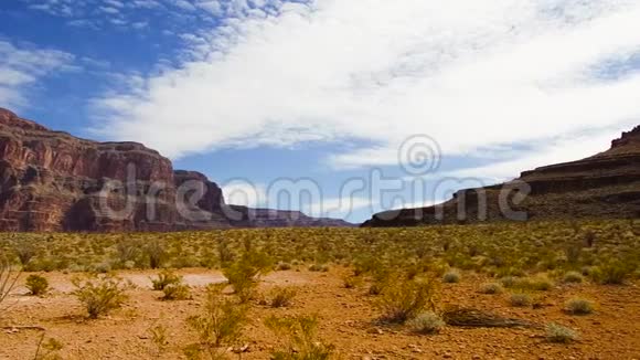 大峡谷的沙漠景观视频的预览图