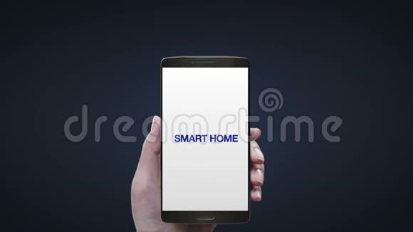 触摸物联网智能家电图标使家庭形状在智能手机移动视频的预览图