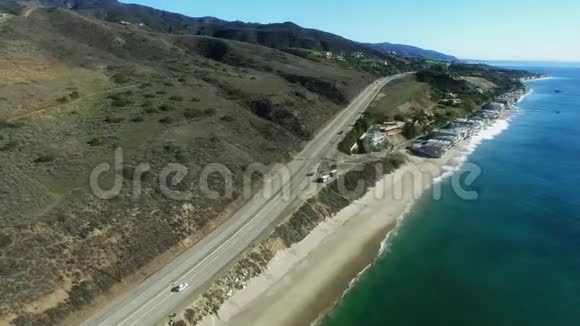 太平洋海岸和公路景观视频的预览图