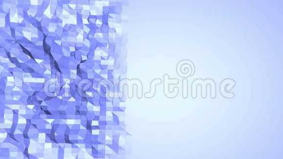 蓝色低聚波面作为幻想环境蓝色多边形的几何摇摆环境或脉动视频的预览图