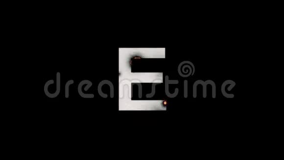 在阿尔法马特燃烧的大写字母E视频的预览图