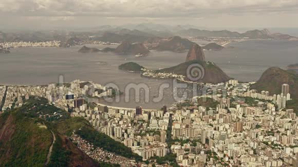 观糖岩山和观巴拉湾风景视频的预览图