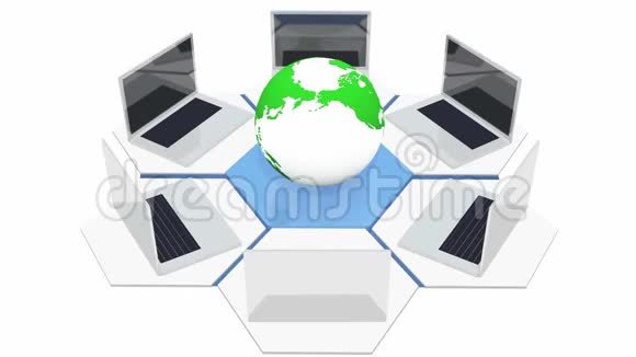 4k笔记本电脑围绕3d旋转地球设备连接到互联网云计算视频的预览图