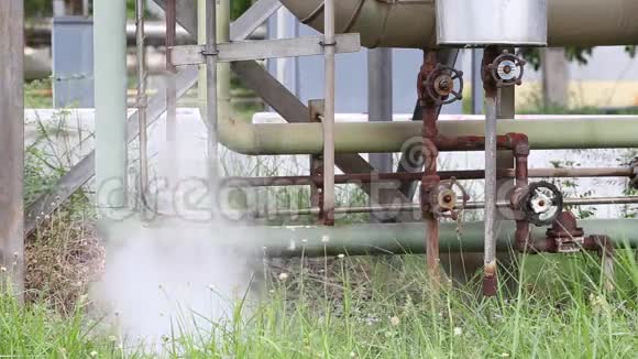 泰国邦浦工业庄园烟热蒸汽排水蒸汽阀门管道行业蒸汽辅助重力排水视频的预览图