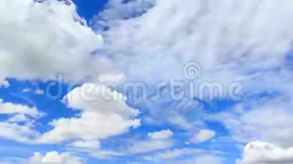蓝天上云的时间流逝视频的预览图