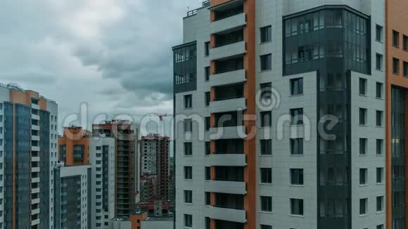 多层住宅建筑视频的预览图