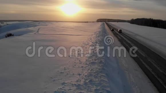 道路冬季景观视频的预览图