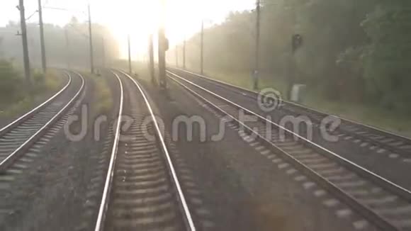 火车的铁路视频的预览图