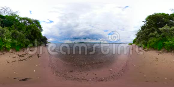 景观与河流360VR视频的预览图