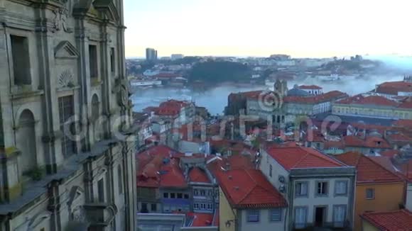 葡萄牙波尔图老城的景色视频的预览图