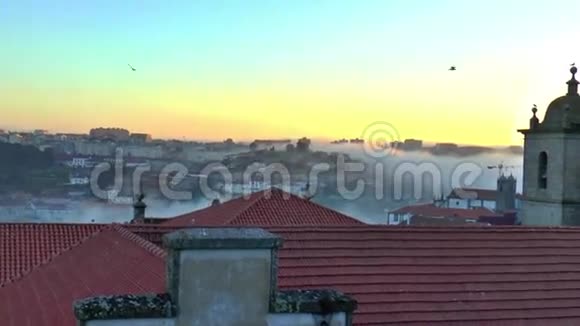 葡萄牙波尔图老城的景色视频的预览图