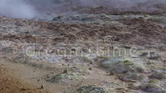 冰岛的硫烟Hveri视频的预览图