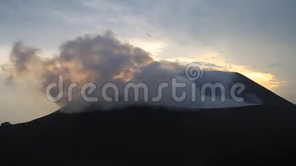 泰利卡火山口视频的预览图