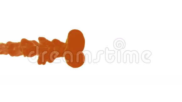 白色背景上的橙色油漆溶于水中三维渲染体素图形计算机模拟1全高清视频的预览图