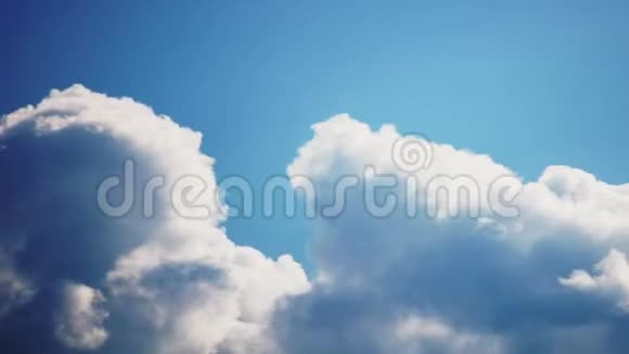 蓝天美丽的云视频的预览图