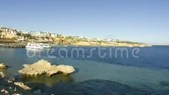埃及度假村海滩和红海海岸全景时间流逝视频的预览图