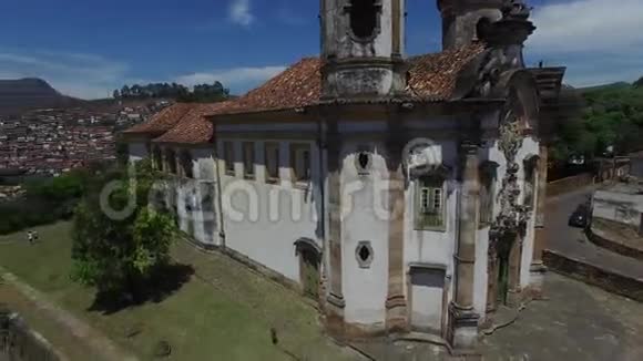 巴西米纳斯吉拉斯奥罗普雷托阿西西圣弗朗西斯教堂视频的预览图