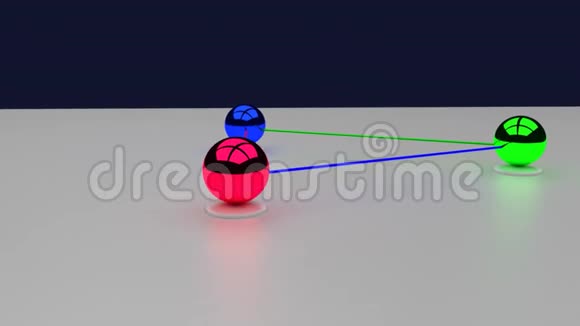 绕着三个光滑的球飞行视频的预览图