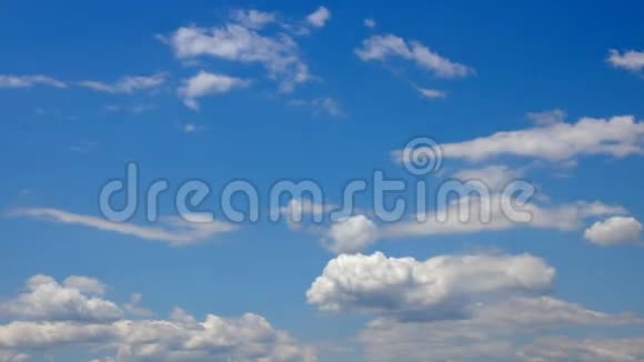美丽的云彩天气美丽的蓝天视频的预览图
